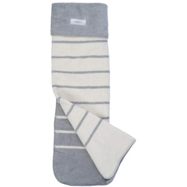 Zaffiro Grijs & Ecru Gestreept 100 x 150 cm Ledikantdeken 15366 Zaffiro Grijs & Ecru Gestreept 100 X 150 Cm Ledikantdeken 15366 -Bekende Babyartikelen Winkel 23481 grijsecrustrepenlengte