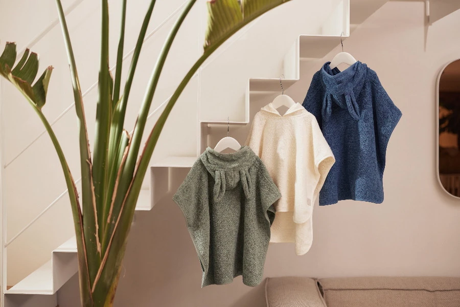 Jollein Ash Green Badstof Poncho 533-550-00095 Jollein Ash Green Badstof Poncho 533-550-00095 -Bekende Babyartikelen Winkel Jollein Jeans Blue Badstof Poncho 533 550 66035.5