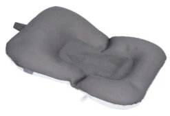 Sevibaby Cozy Triangle Grey Baby Badkussen 69-141 3 Sevibaby Cozy Triangle Grey Baby Badkussen 69-141 -Bekende Babyartikelen Winkel Sevibaby Cozy Triangle Grey Baby Badkussen 69 141 2