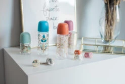 Suavinex Gold Large Flow Roze 360 Ml Silicone Fles SXSGX3080200 -Bekende Babyartikelen Winkel Suavinex Gold Slow Flow Orange 360 ml Silicone Fles SXSGX3080224 3