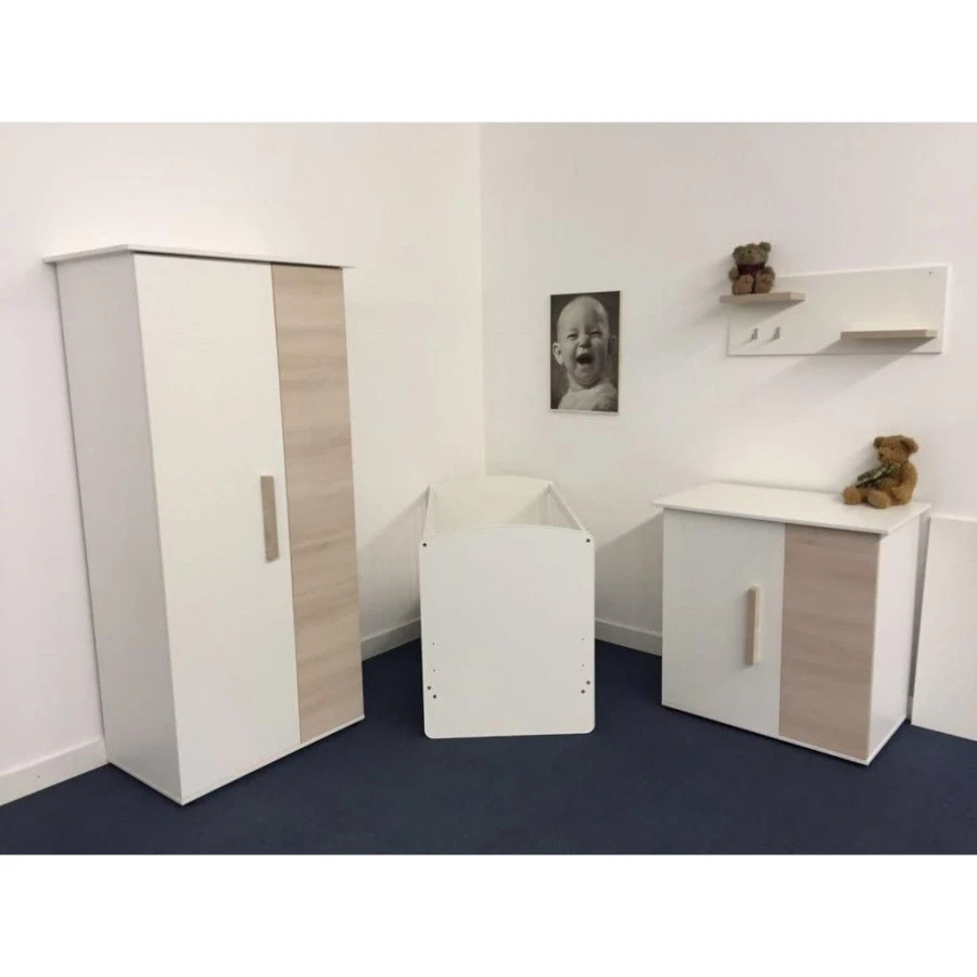 Babykamer Jasper: Ledikant, Commode en 2-Deurskast Babykamer Jasper: Ledikant, Commode En 2-Deurskast -Bekende Babyartikelen Winkel babykamer jasper ledikant commode en 2 deurskast 1