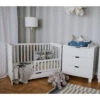Babykamer Lieke Wit: Ledikant & Commode 2 Babykamer Lieke Wit: Ledikant & Commode -Bekende Babyartikelen Winkel babykamer lieke wit ledikant commode