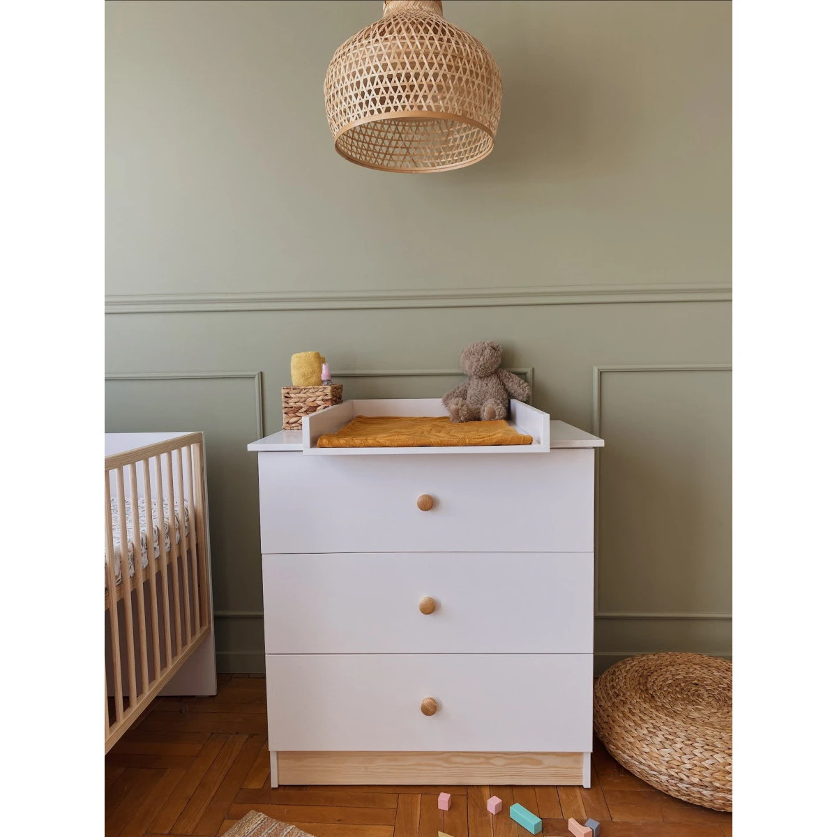 Commode Milly Wit Commode Milly Wit -Bekende Babyartikelen Winkel babykamermillyledikantcommodesfeer4