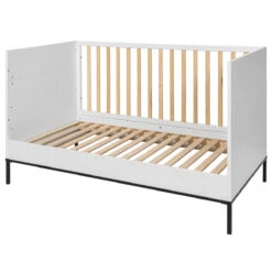 Bellamy Lumi White Babykamer: Ledikant/Juniorbed, Commode En 2-Deurskast 5 Bellamy Lumi White Babykamer: Ledikant/Juniorbed, Commode En 2-Deurskast -Bekende Babyartikelen Winkel bellamy lumi white 70 x 140 cm ledikant juniorbed lubilo70 3 2