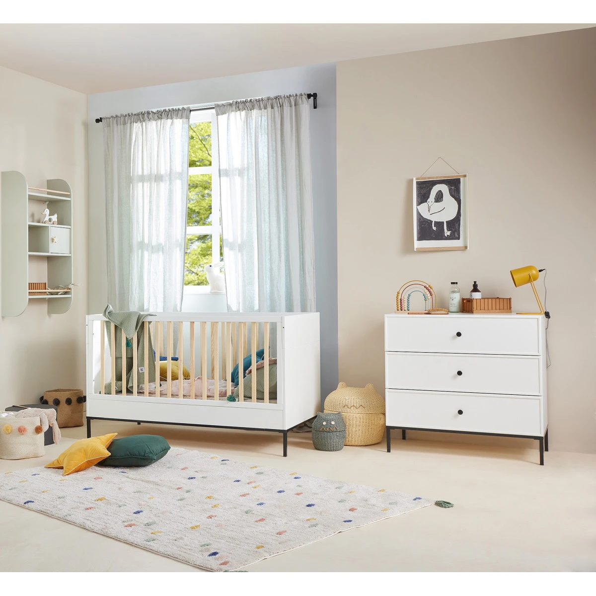 Bellamy Lumi White Babykamer: Ledikant/Juniorbed en Commode Bellamy Lumi White Babykamer: Ledikant/Juniorbed En Commode -Bekende Babyartikelen Winkel bellamy lumi white babykamer ledikant juniorbed en commode