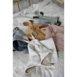 Bibs Kangaroo Blush Knuffeldoekje 9405244 -Bekende Babyartikelen Winkel bibs kangaroo ivory knuffeldoekje 9405216 2