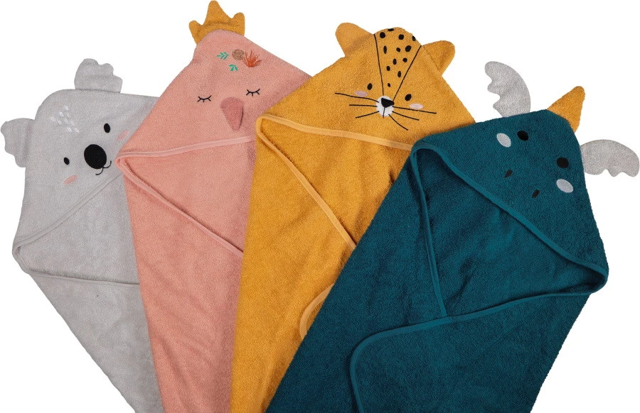 Blush & Blossom Koala Kyle Badstof Badcape TR-BB4214 Blush & Blossom Koala Kyle Badstof Badcape TR-BB4214 -Bekende Babyartikelen Winkel bluch blossom bath cape 2 3