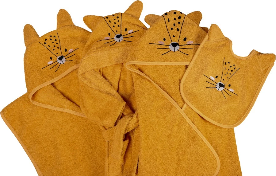 Blush & Blossom Leopard Lenny Badstof Badcape TR-BB4204 Blush & Blossom Leopard Lenny Badstof Badcape TR-BB4204 -Bekende Babyartikelen Winkel blush blossom leopard lenny badcape bathrobe bibs poncho 1 1 1