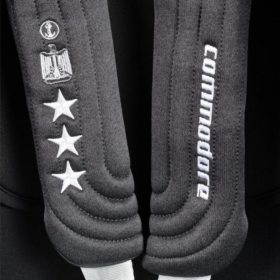 Cangaroo Commodore Black i-Size Autostoel 0-18 kg 0267 Cangaroo Commodore Black I-Size Autostoel 0-18 Kg 0267 -Bekende Babyartikelen Winkel cangaroo commodore autostoel 4 2