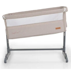 Cangaroo Connect Us Beige Wieg Aan Bed -Bekende Babyartikelen Winkel cangaroo connect us beige wieg aan bed 4