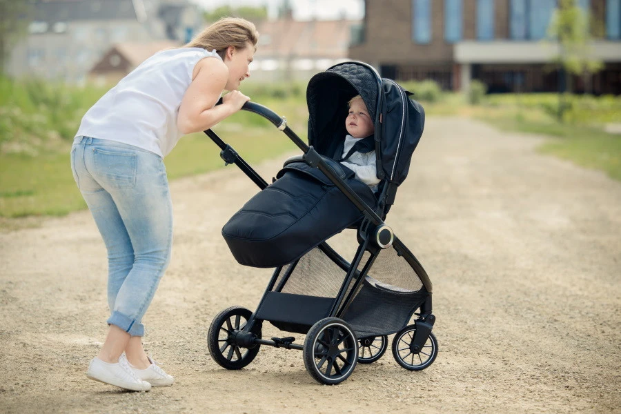 Ding Fenix Black/Black Kinderwagen DI-191701 Ding Fenix Black/Black Kinderwagen DI-191701 -Bekende Babyartikelen Winkel