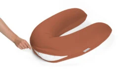 Doomoo Buddy Tetra Jersey Terracotta Voedingskussenhoes BC B82 -Bekende Babyartikelen Winkel doomoo buddy tetra jersey terracotta voedingskussenhoes bc b82