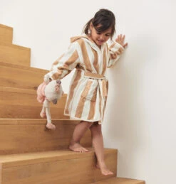 Jollein Stripe Terry Biscuit 1-2jr Badjas 060-808-67000 -Bekende Babyartikelen Winkel jollein stripe terry biscuit 1 2jr badjas 060 808 67000 6