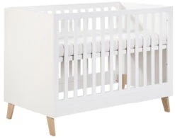 Babykamer Romy: Ledikant, Commode & 2-Deurskast 3 Babykamer Romy: Ledikant, Commode & 2-Deurskast -Bekende Babyartikelen Winkel ledikant noah 60 x 120 cm 1