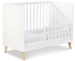 Babykamer Romy: Ledikant & Commode -Bekende Babyartikelen Winkel ledikant noah 60 x 120 cm 2 1