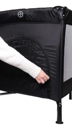 Ding Deluxe Grey Campingbedje Incl. Bodemverhoger -Bekende Babyartikelen Winkel mamaloes ding deluxe black campingbedje incl. bodemverhoger 7 1