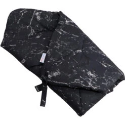 Mamaloes Marmer Zwart Wikkeldeken ML020703 -Bekende Babyartikelen Winkel mamaloes marmer zwart wikkeldeken ml020703 02