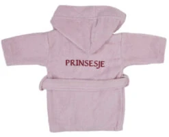 Petit Villain 'Prinsesje' Maat 62/68 Roze Badjas 3 Petit Villain 'Prinsesje' Maat 62/68 Roze Badjas -Bekende Babyartikelen Winkel petit villain prinsesje roze badjas 2