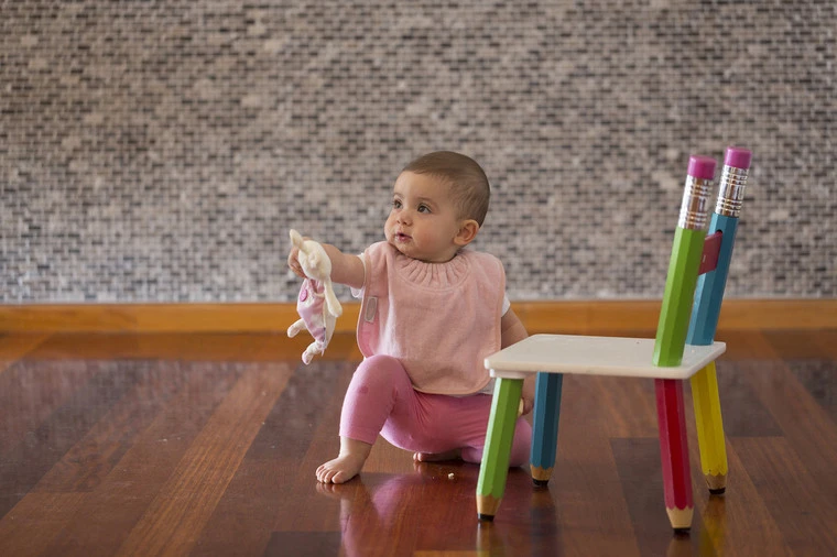 Silly Billyz Towel Dusty Blue Messy Eater Slab 117319 Silly Billyz Towel Dusty Blue Messy Eater Slab 117319 -Bekende Babyartikelen Winkel silly billy slab sfeer 2