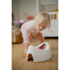 Tega Baby Teggi White/Pink Potje TI-001-103-123 -Bekende Babyartikelen Winkel teggi potty sfeer 6 4
